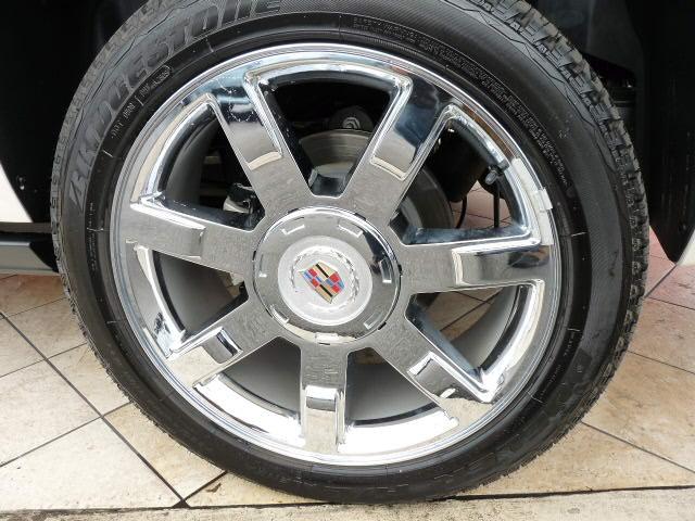 Cadillac Escalade ESV 2009 photo 2