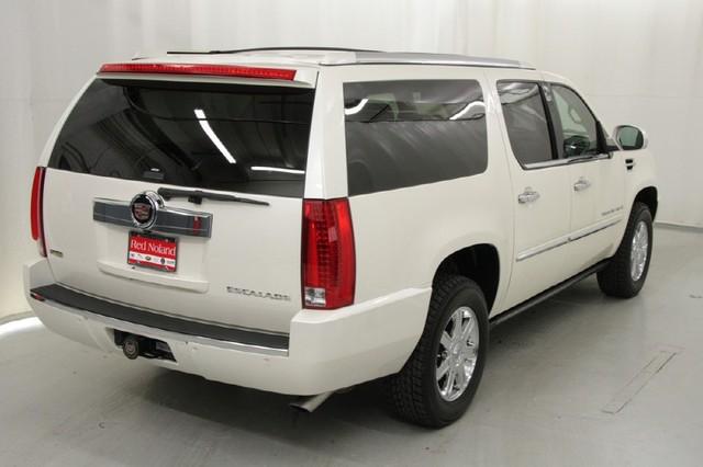 Cadillac Escalade ESV 2009 photo 4