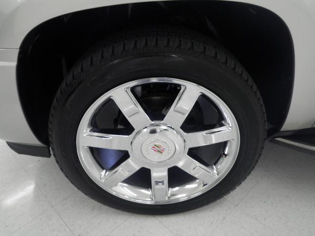 Cadillac Escalade ESV 2010 photo 4