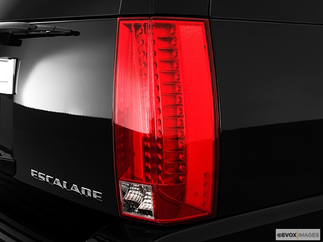 Cadillac Escalade ESV 2010 photo 3