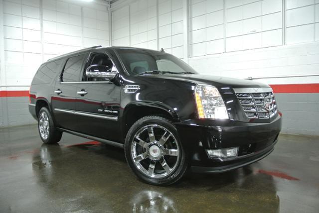 Cadillac Escalade ESV 2010 photo 3