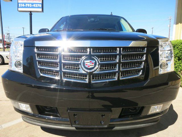 Cadillac Escalade ESV 2010 photo 4