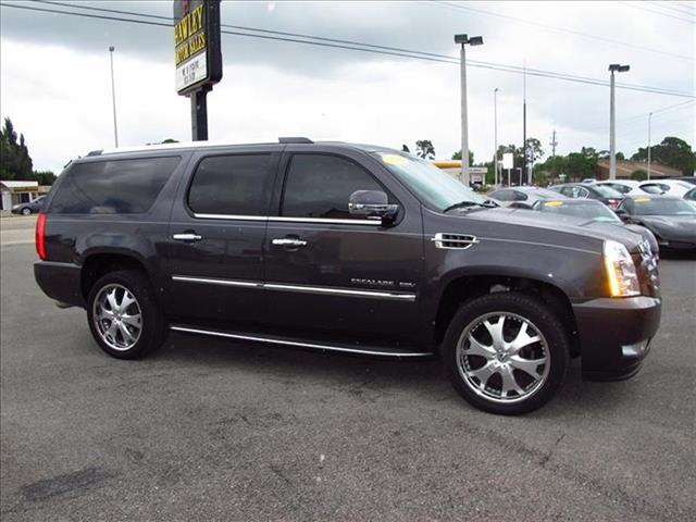 Cadillac Escalade ESV 2010 photo 15