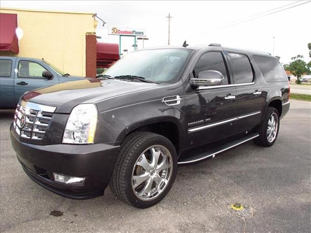 Cadillac Escalade ESV 2010 photo 17