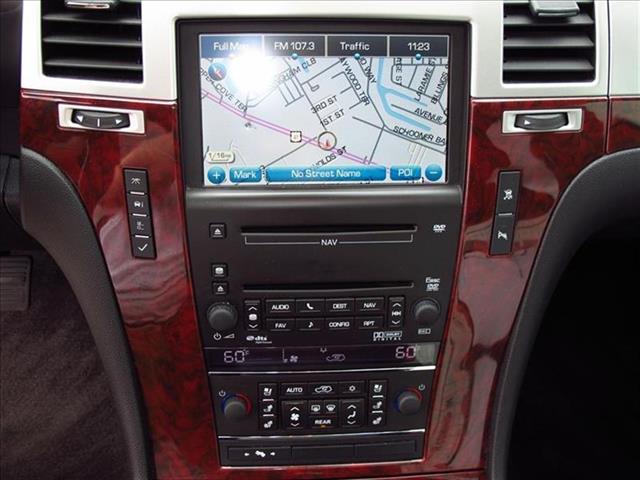 Cadillac Escalade ESV 2010 photo 9