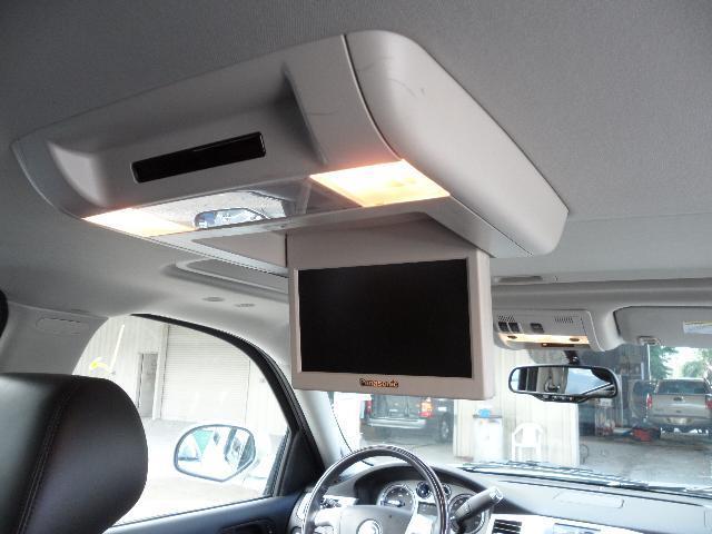 Cadillac Escalade ESV 2011 photo 11