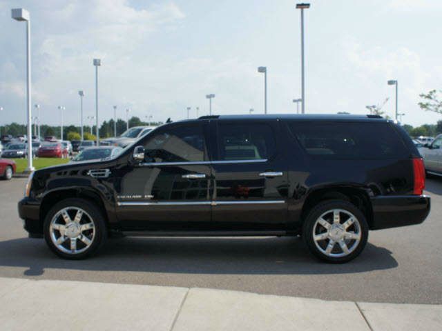 Cadillac Escalade ESV GT WITH Leather And Sunroof SUV