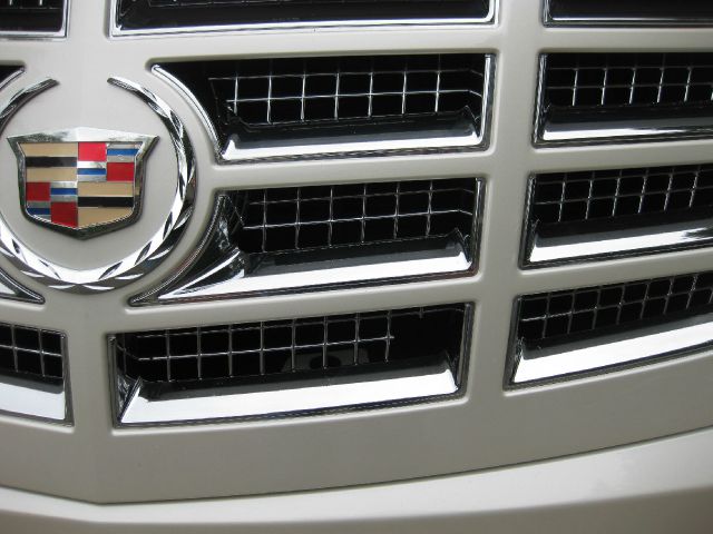 Cadillac Escalade ESV GT WITH Leather And Sunroof SUV