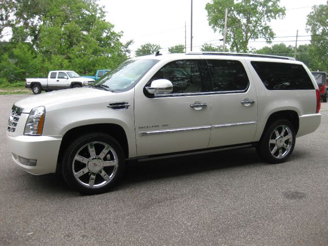 Cadillac Escalade ESV 2011 photo 10