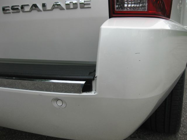 Cadillac Escalade ESV 2011 photo 13
