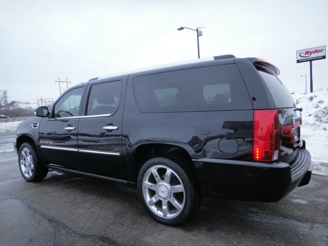 Cadillac Escalade ESV 2011 photo 4