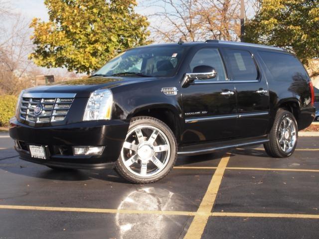 Cadillac Escalade ESV 2012 photo 2