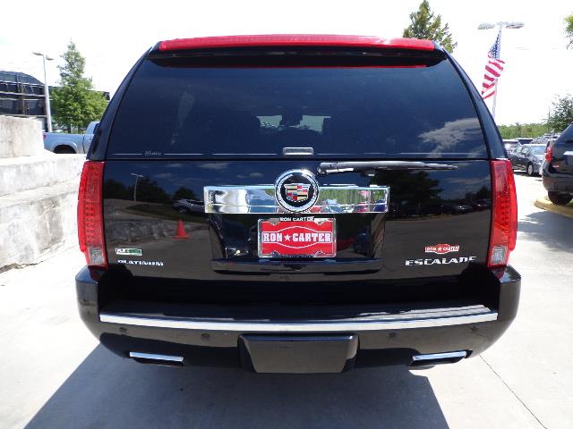 Cadillac Escalade ESV Quad Cab HEMI SLT SUV