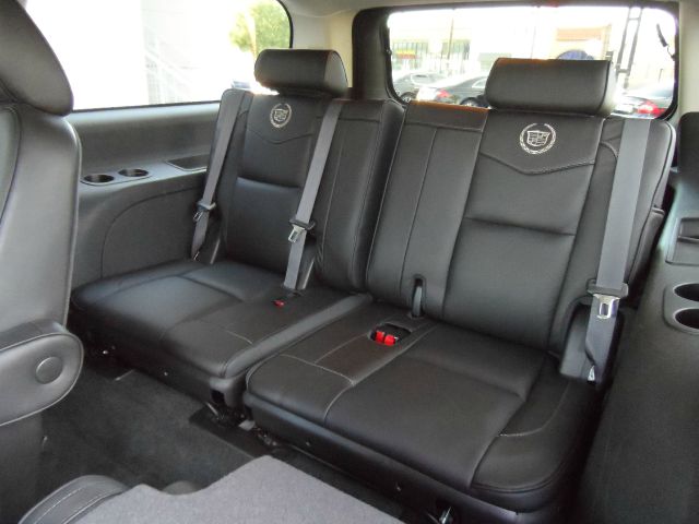 Cadillac Escalade ESV 2013 photo 15