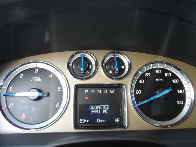 Cadillac Escalade ESV 2013 photo 17