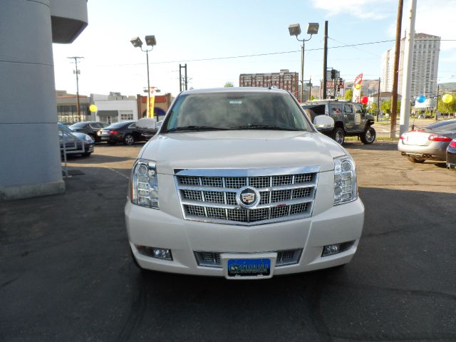 Cadillac Escalade ESV 2013 photo 4