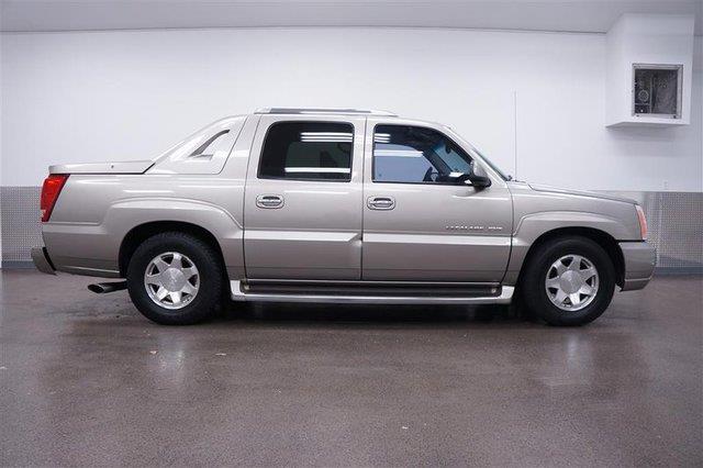 Cadillac Escalade EXT 2002 photo 18