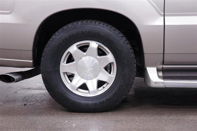 Cadillac Escalade EXT 2002 photo 19
