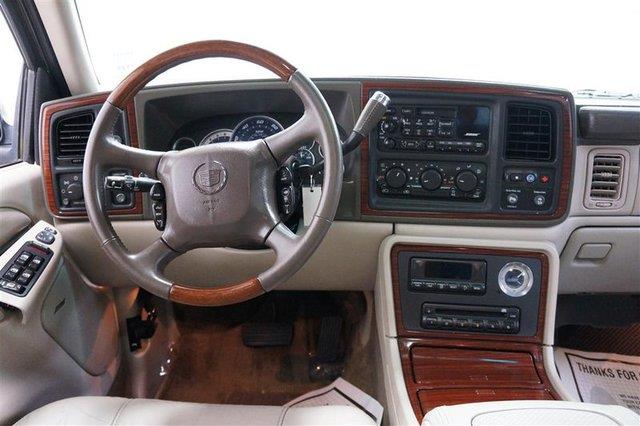 Cadillac Escalade EXT 2002 photo 9