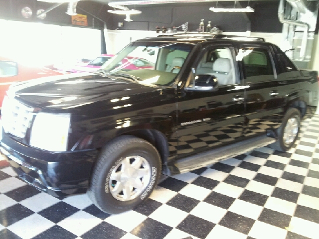 Cadillac Escalade EXT 2002 photo 2