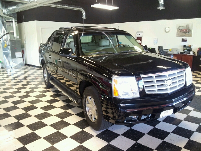 Cadillac Escalade EXT 2002 photo 4