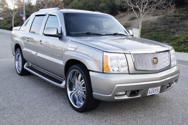 Cadillac Escalade EXT 2002 photo 1