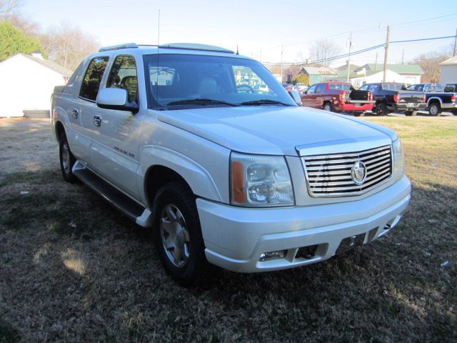 Cadillac Escalade EXT 2002 photo 2