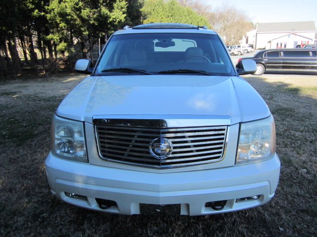 Cadillac Escalade EXT 2002 photo 3