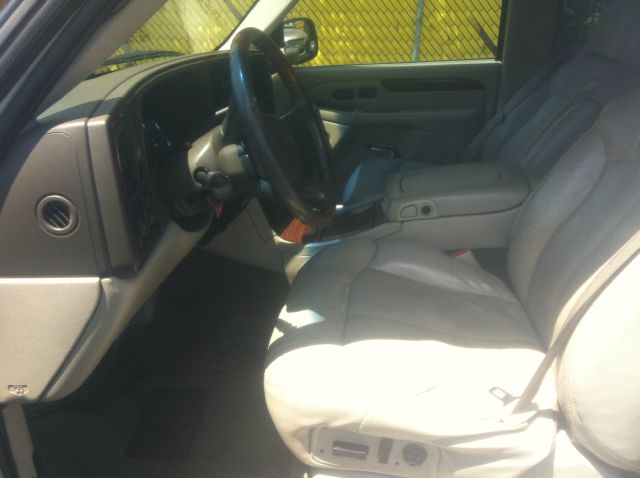 Cadillac Escalade EXT Tech With Rear Entertainment Pickup Truck