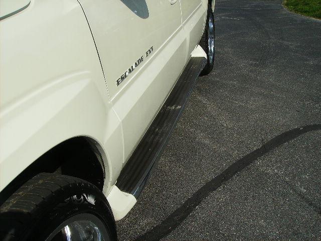Cadillac Escalade EXT 2003 photo 2