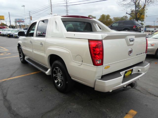 Cadillac Escalade EXT 2003 photo 3