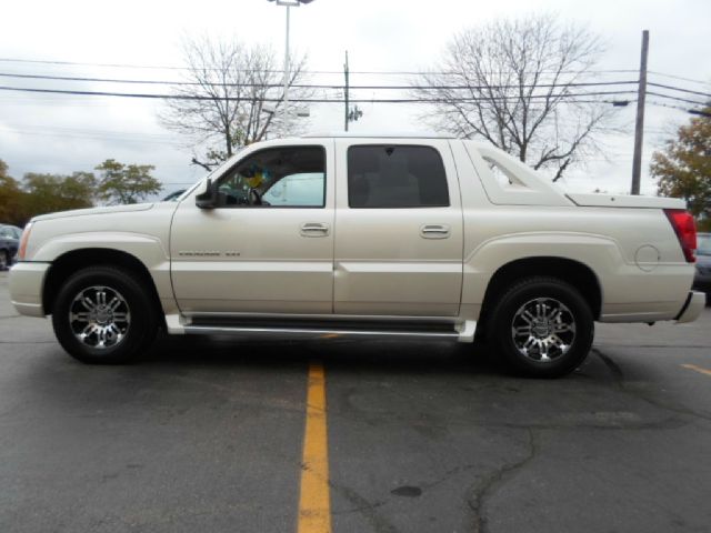 Cadillac Escalade EXT 2003 photo 4