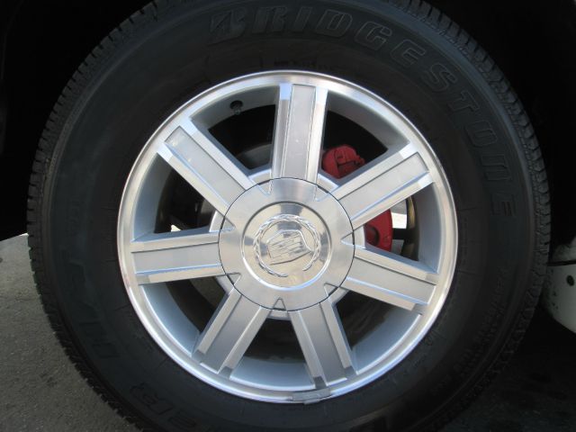 Cadillac Escalade EXT 2003 photo 2