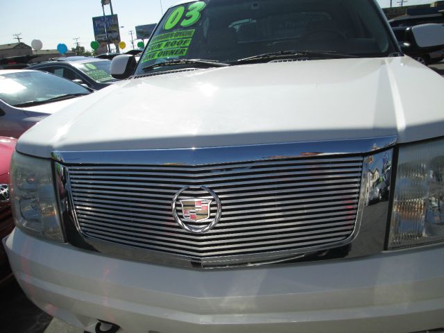 Cadillac Escalade EXT 2003 photo 4