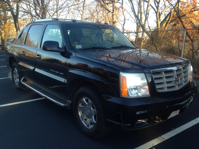 Cadillac Escalade EXT 2003 photo 2