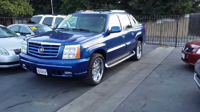 Cadillac Escalade EXT 2003 photo 4