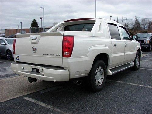 Cadillac Escalade EXT 2004 photo 2