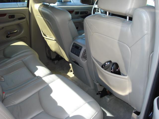 Cadillac Escalade EXT 2004 photo 3
