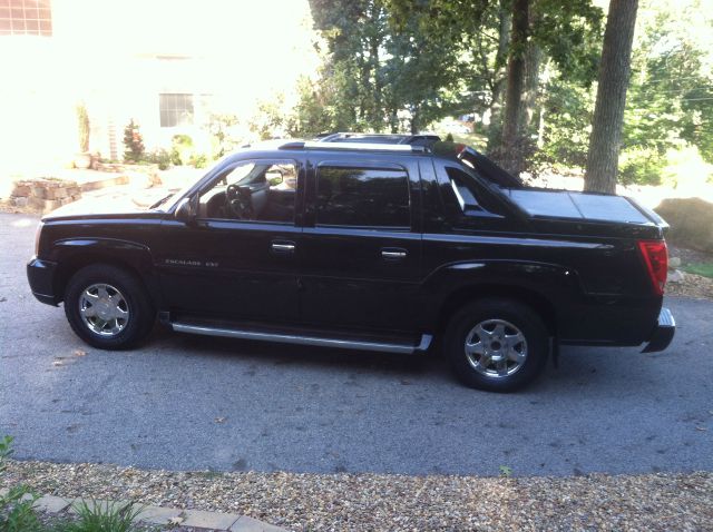 Cadillac Escalade EXT 2004 photo 3