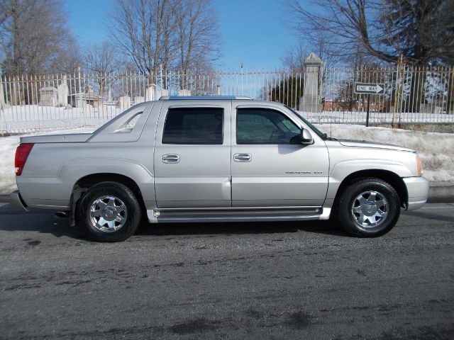 Cadillac Escalade EXT 2004 photo 3