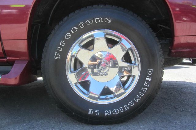 Cadillac Escalade EXT Tech With Rear Entertainment Pickup Truck