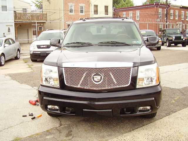 Cadillac Escalade EXT Tech With Rear Entertainment Pickup Truck