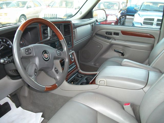 Cadillac Escalade EXT 2004 photo 1