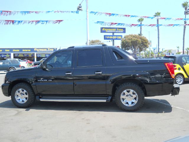 Cadillac Escalade EXT 2005 photo 3