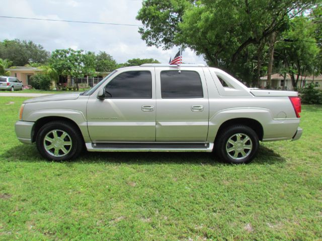 Cadillac Escalade EXT 2005 photo 20
