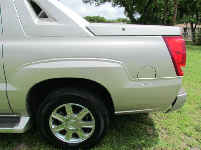 Cadillac Escalade EXT 2005 photo 21
