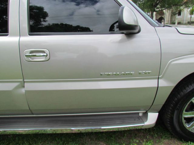 Cadillac Escalade EXT 2005 photo 27