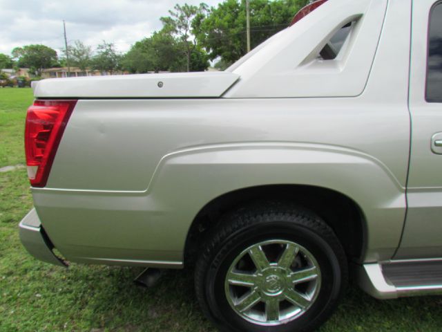 Cadillac Escalade EXT 2005 photo 30
