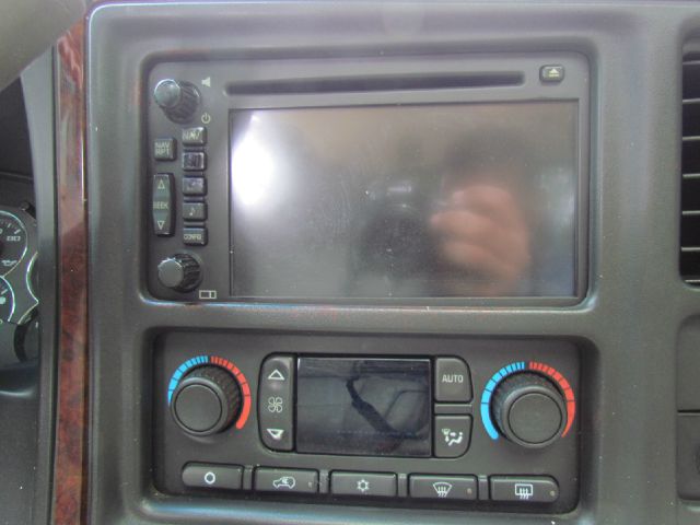 Cadillac Escalade EXT 2005 photo 43