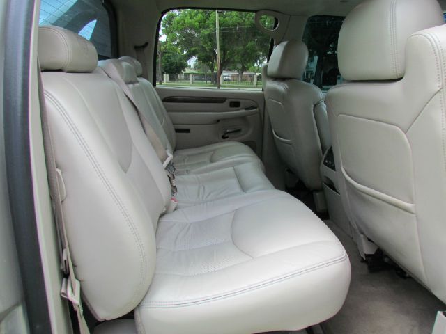 Cadillac Escalade EXT 2005 photo 47